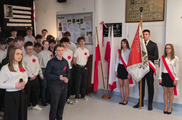 98a4caf0 543b 44db b3dc 23ebdb614699