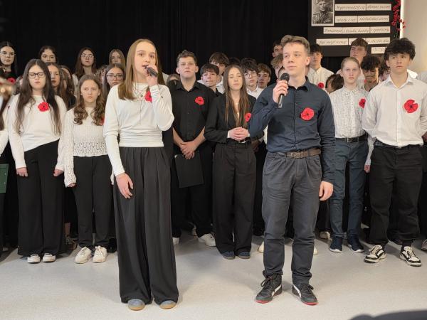 2137bd01 4463 4682 b4f6 63ee09cf312e