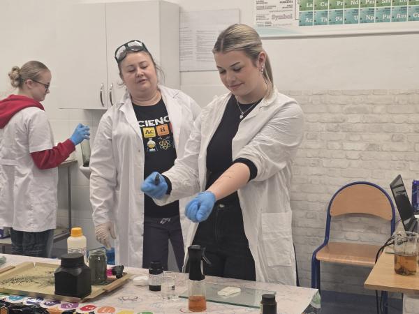 43afb319 0a92 4ba3 8d9f a4047b8a4435