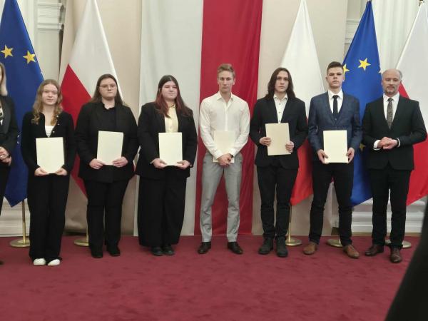 594267414 1560843695574791 656732510026035898 n