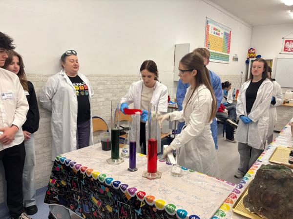 6c9b2a25 ddbf 4b7d bdaa 69424713f75e