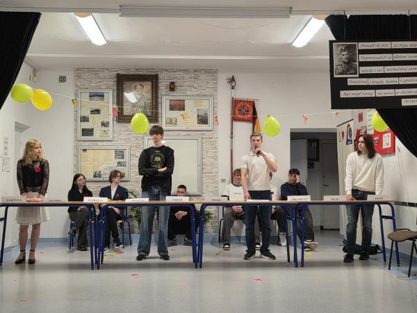 721587b9 f24b 49e2 a1cd b86f90f95489