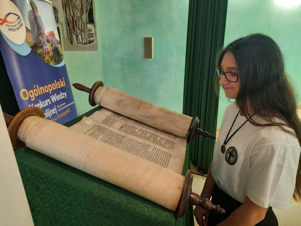 7acf1053 6bee 49fb a140 ab15791d8459