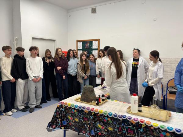 a4720dd9 c703 4995 a46a dd1c859c2469