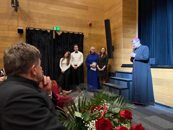 c4a020ba 13ba 417a 967a 1d25ed08062f