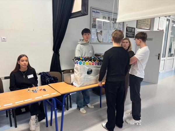 ca99cdbb f66c 412c 9c3c 12a76d135e61