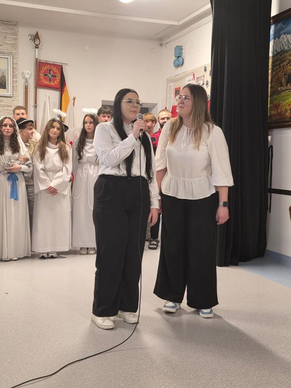 2d72c8c2 3610 4cfd a2ef bf0da8cb8c2a