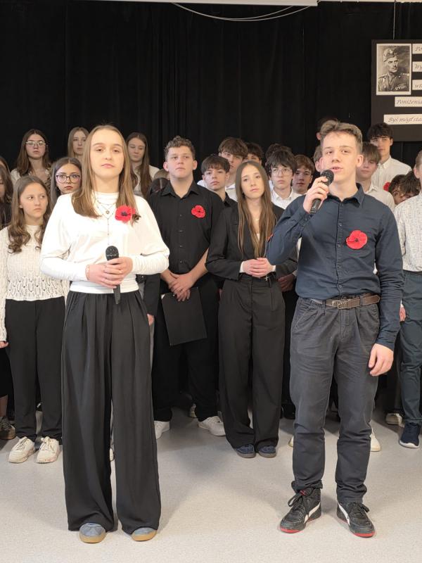 a379a159 a582 46b8 95b3 de0013d3155a