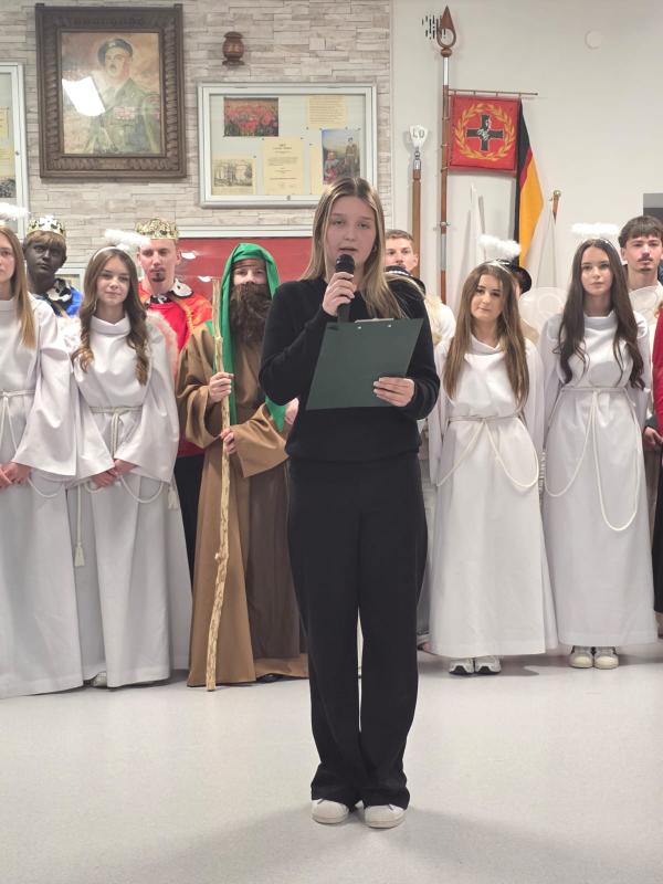 c3b5a769 fbfd 4c9f b823 c5221bef1c50